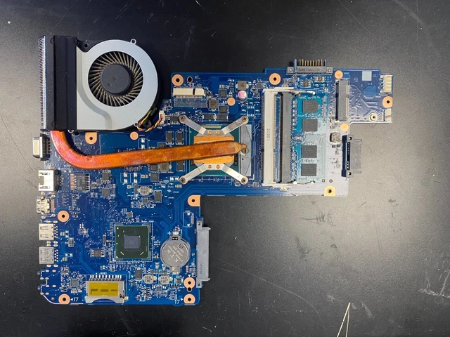 DA0BD9MB8F0 REV:F Carte mère Toshiba Satellite C70D