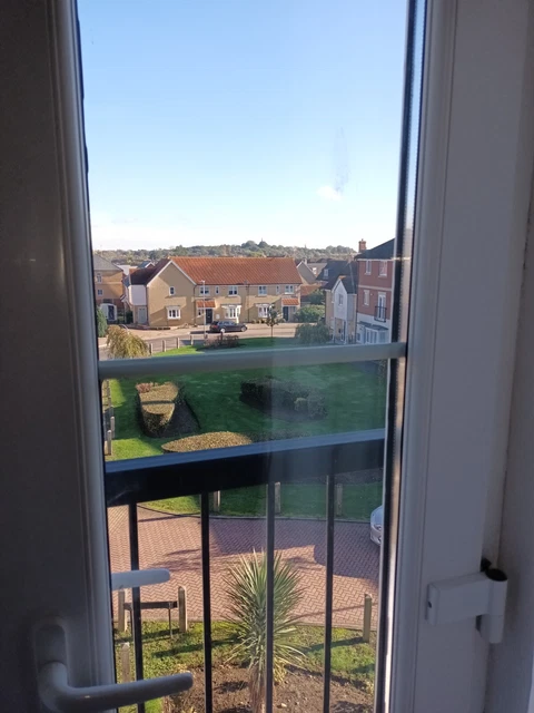 Posh One Bedroom Council Flat Tenancy Transfer In Basildon Essex On Posh Estate Posh One Bedroom Council Flat Tenancy Transfer In Basildon Essex On Posh Estate