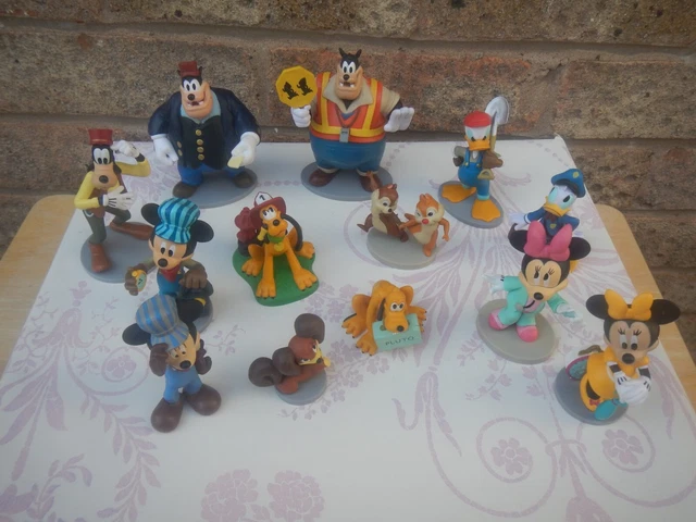 Disney Figures ,13 Older Characters , Pluto Mickey Minnie , Donald , Vietnam 