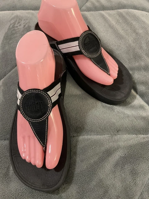 FitFlop Walkstar 1906 Black Gray Stripe Fabric Toe Post Sandals Womens Sz US 8