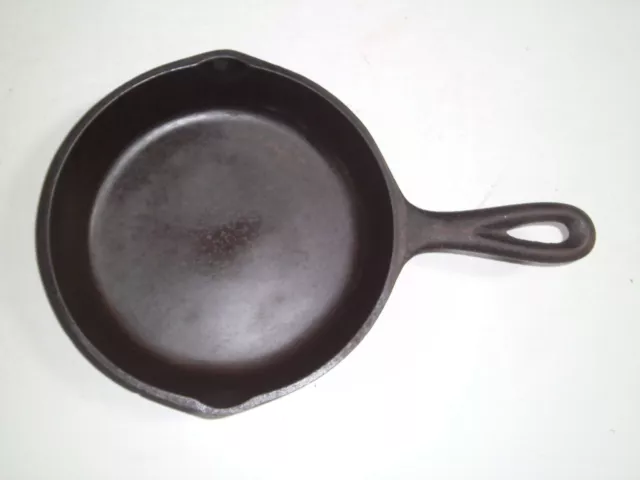 Cast Iron Skillet Frying Pan 6.25" Black Vintage No. 3 | Also has 2 in Circle