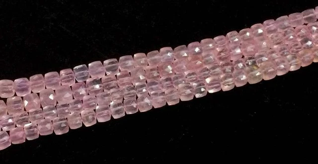 Naturel AAA Rose Quartz Cube Forme Perles 7-8mm Facettes Boîte 8 " Brin