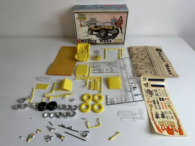 Vintage Meyers Manx AMT Dune Buggy Model Kit T299 200 Built Parts