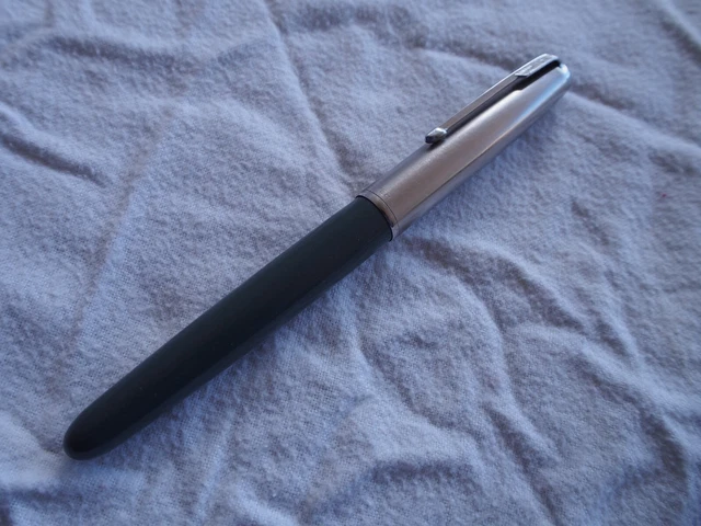 Stylo Plume Parker 51 En Résine Noire Et Chrome - Version Argentine Rare - Occasion