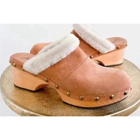 Free people chalet suede fur lined clogs size 37