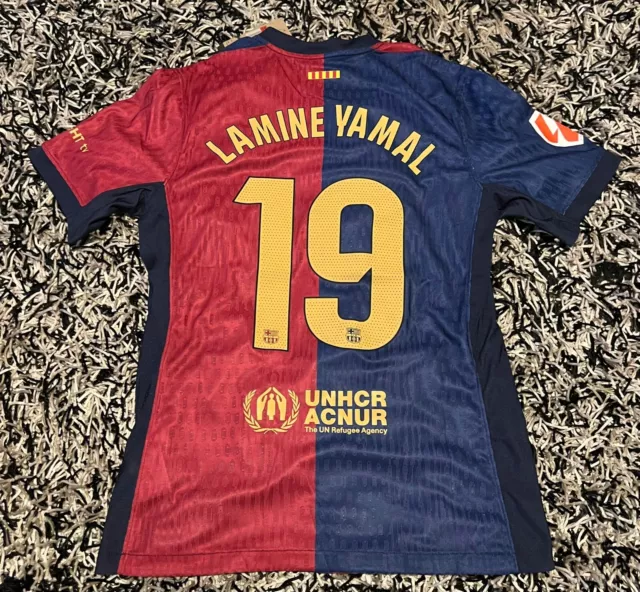 2024/2025 BARCELONA HOME Player Version Lamine Yamal 19 Football Jersey