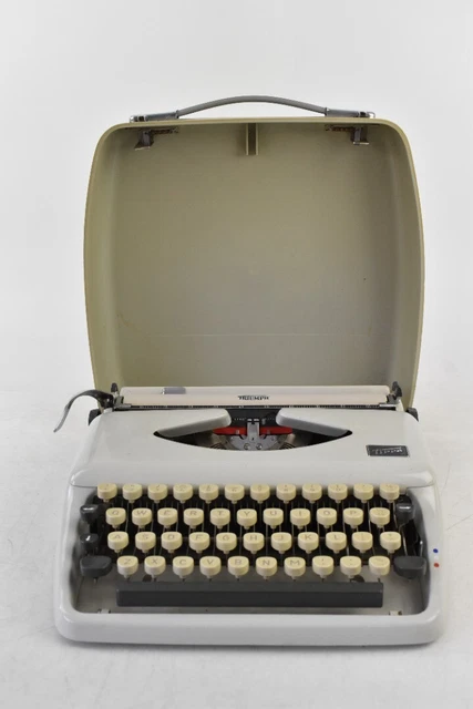 Máquina de escribir portátil Triumph Tippa vintage con estuche necesita servicio y cinta nueva.