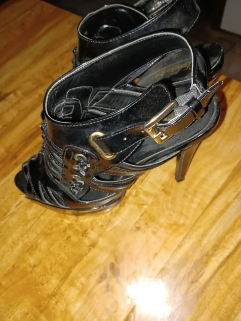 Fredericks Of Hollywood Size 9 Beautiful Black vintage Heels
