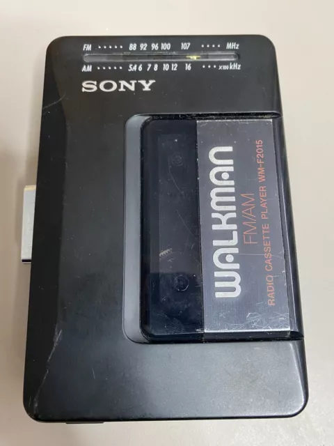 Sony Walkman WM-F2015 Tape Radio Cassette Player VINTAGE