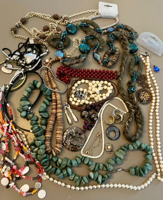 XXL über 25 Teile Schmuck Konvolut, Ketten, Armbänder, Perlen