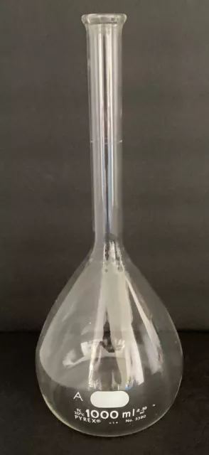 Pyrex 1000ml Long Neck Flask #5580 Made in USA 13” Tall x 5” Wide Base Glass