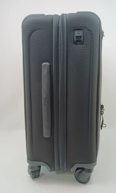 Tumi Alpha 3 Grey Continental Expandable 4 Wheeled Carry-On 117162 2203061ALY3E 2