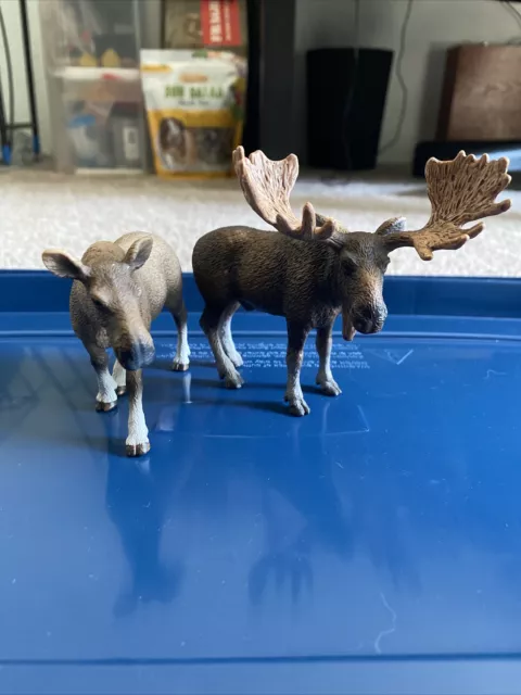Schleich MOOSE Animal Figure 2009 Retired BULL, MOOSE Animal Figure 2009 FEMALE
