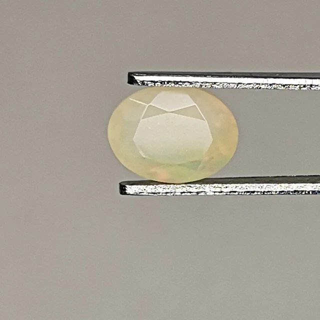 Opale Précieuse naturelle d'Ethiopie - 0.94 Carat