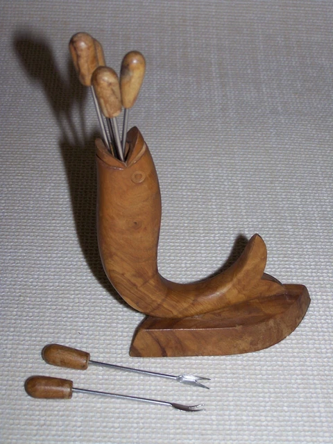 Ancien Porte-piques à Escargots En Forme De Poisson - Bois D'olivier ? - 4 Piques Incluses