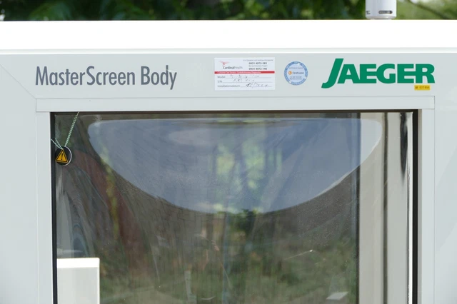 CAREFUSION JAEGER MASTERSCREEN Body Rollstuhl Version ...