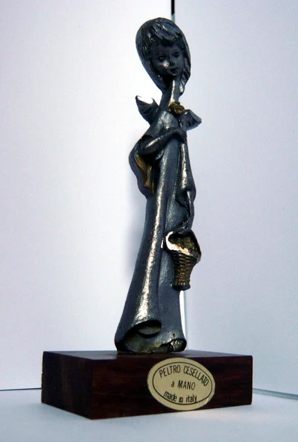 Angelo in Peltro Cesellato Statuina Bimba con Ali 1960 Statuetta Vintage