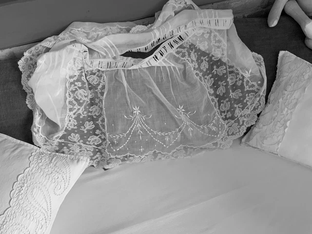 Cape Tulle Brodée Marguerite Déguisement Enfant