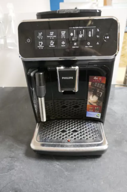 Expresso avec broyeur PHILIPS 3200 model EP3221/40 (occasion)