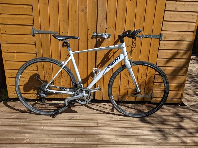 Giant rapid online 2 hybrid bike