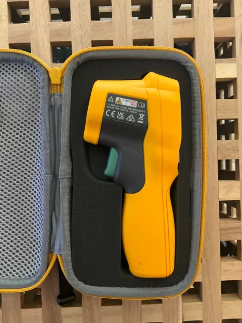 Fluke 64 MAX Infrarot-Thermometer incl. Tasche (Tasche nicht v. Fluke)