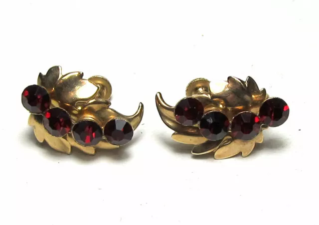 Fine Vintage/ Retro Gold Tone & Ruby Red Cut Faceted Glass Stones Screw Earrings