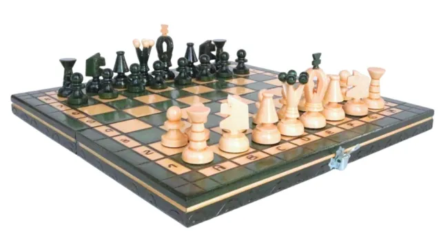Apple Green Chess Set with Chess Pieces - Chessboard Made in Europe