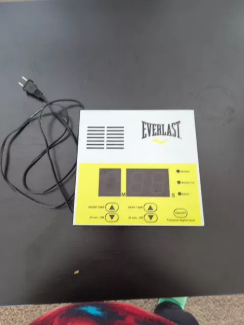 EVERLAST BOXING RING TRAINING PERSONAL DIGITAL TIMER WITH SOUND Tested & Works!