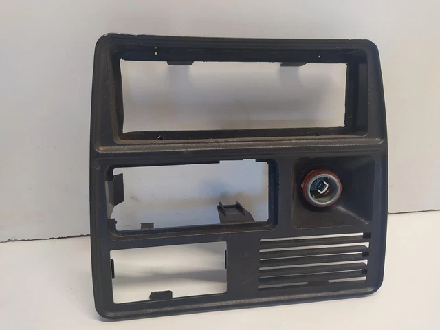 M491319291 autoradio pour SEAT IBIZA I 1.5 1984 113677