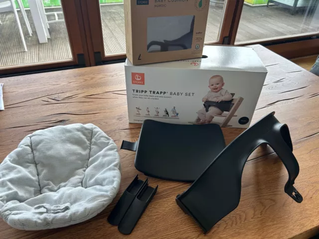 Stokke Tripp Trapp Baby Set, vollständig, schwarz, inkl. Kissen