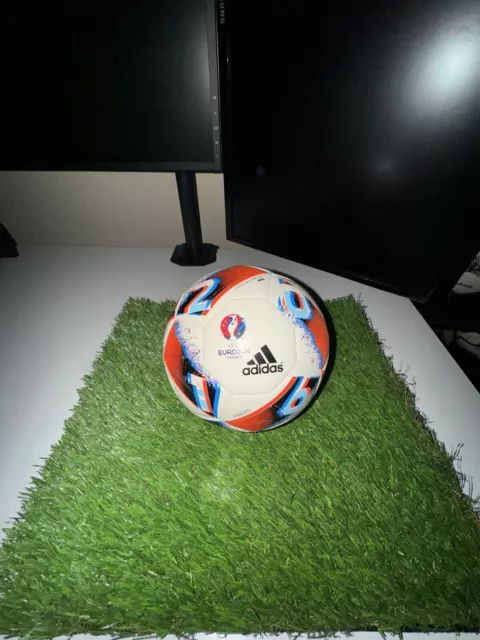 Adidas euro 2016 qualifier mini ball online
