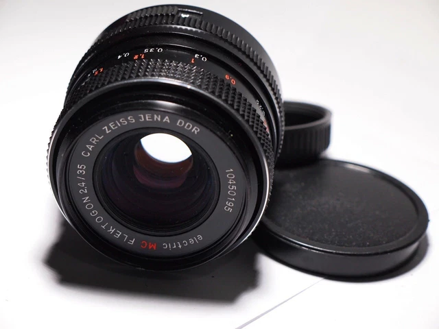Carl Zeiss Jena Flektogon 35mm F/2.4 MC Prime Macro Lens M42