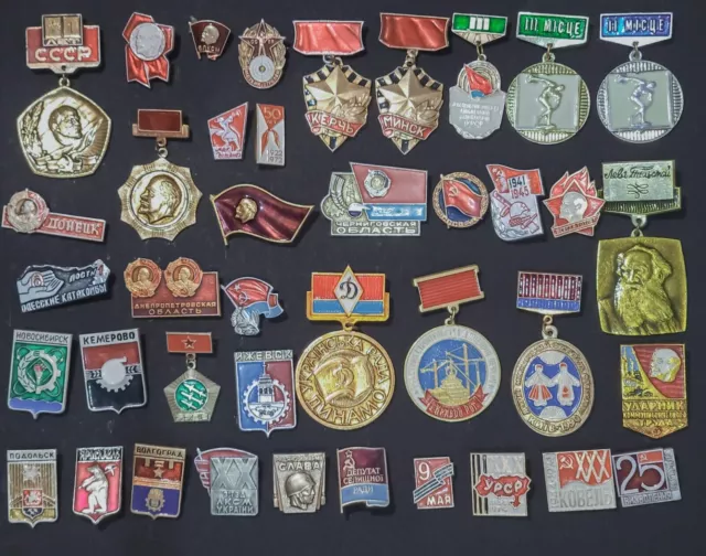 Lote de 40 medallas vintage soviéticas (URSS) e insignias 100% originales 2