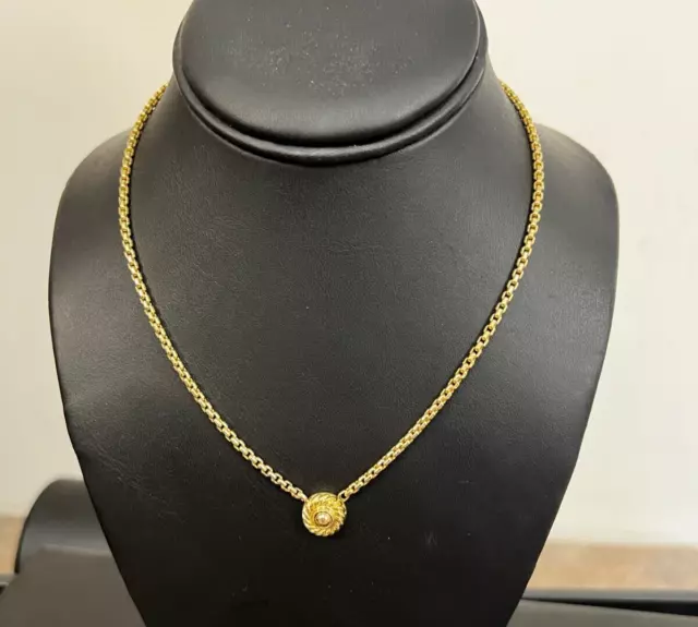 David Yurman 18K Yellow Gold Box Chain Cookie Pendant 16 Inch Necklace David Yurman 18K Yellow Gold Box Chain Cookie Pendant 16 Inch Necklace