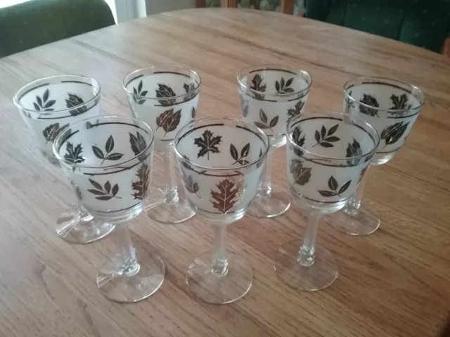 Libbey Vintage Golden Foliage Mid Century Gold Leaf 8 oz Goblet Set of 7