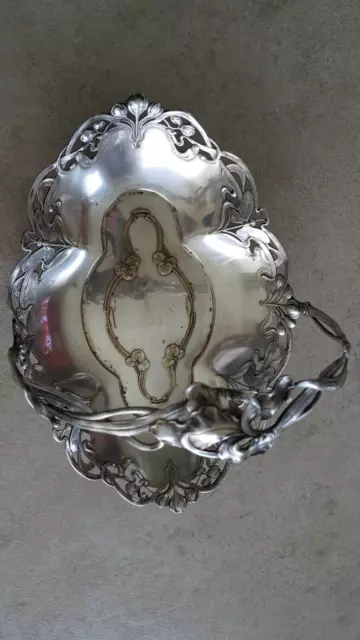 Belle corbeille de table, à fruits ou à pain en métal argenté Art Nouveau marqué