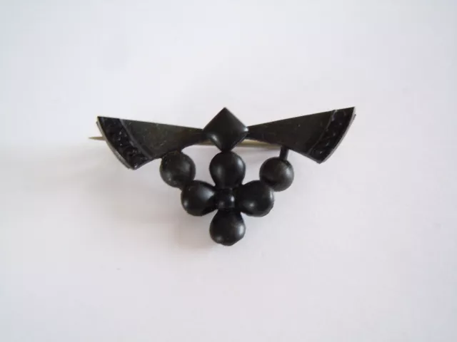 Gagat? Brosche Trauerschmuck Art Deco 3,2 g/3,6 x 1,9 cm