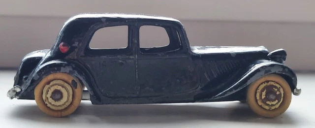 Dinky Toys France Citroen Traction 11 BL Réf: 24N Petite