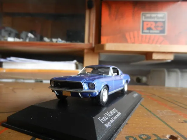 Ford Mustang 1968 Bleu Minichamps 1/43