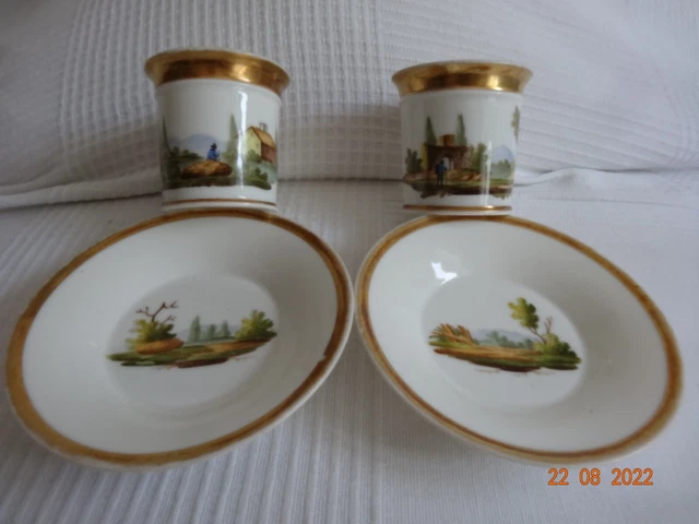 2 Tasses En Porcelaine De Paris Xix Siecle