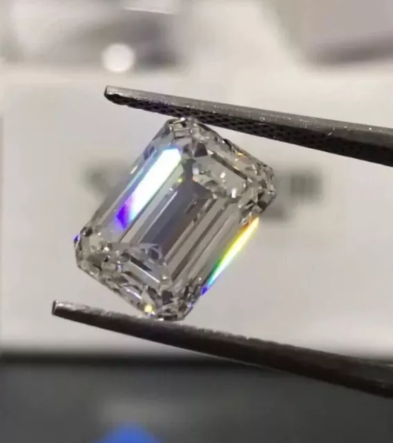 Diamant naturel de forme émeraude de couleur D VVS1 de 3 ct pour la... 3