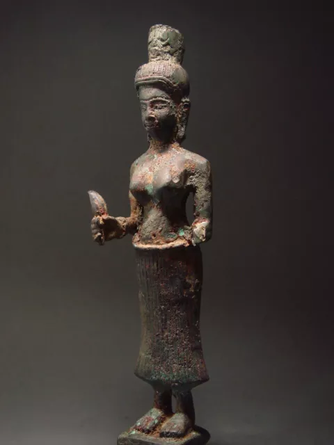 ANTIQUE BRONZE FEMALE DEITY, PRAKHON CHAI, BURIRAM. KHMER INFLUENCE. Pre-1800s. 3