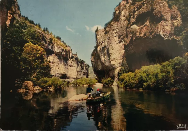 CPM en parcourant les gorges du tarn en Barque dept-12