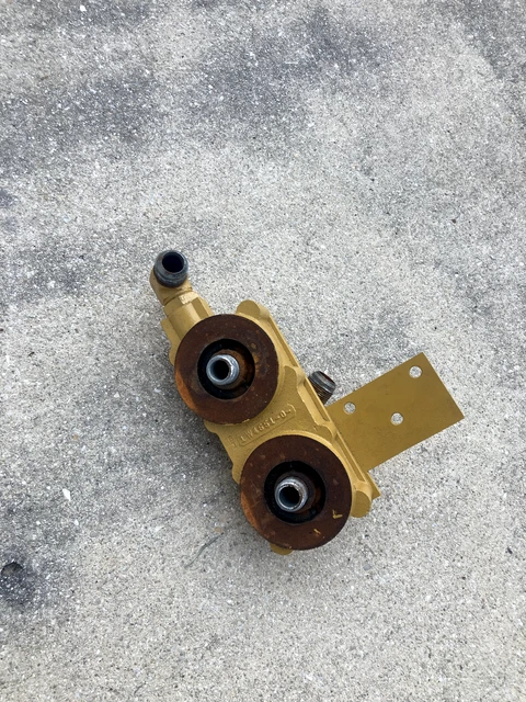 Marine Caterpillar 3208 Oil Filter Housing Base 1W4651