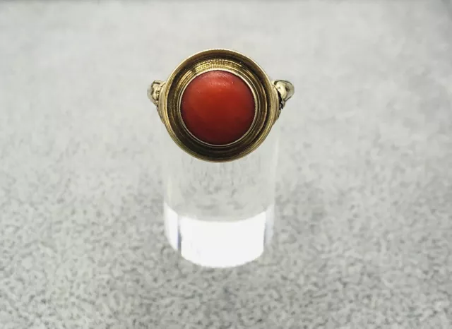 333 8 Carat Bague or Avec Rouge Corail, Taille de Bague au Choix 60, Bon État