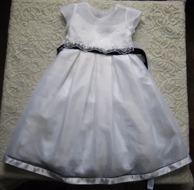 A Gorgeous White Fancy "Jenny Annie Dots" Girls Dress~Size 5 Wedding, Pageant...