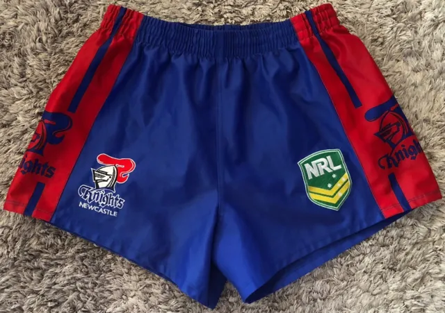 084 Newcastle Knights NRL Footy Shorts ISC Stiff Polyester Mens Size M VGC