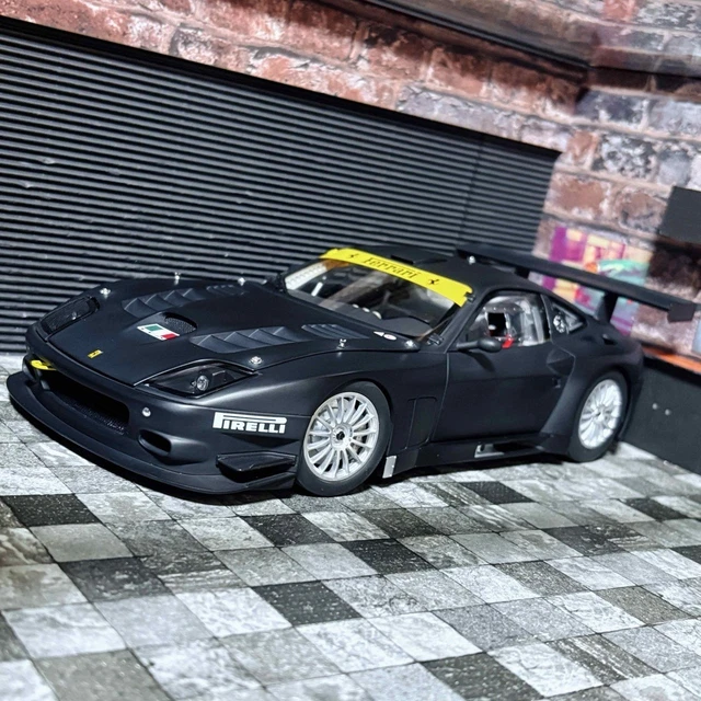 575 GTC: A 1:18 scale Kyosho Ferrari 575 GTC, Team J.M.B Donington 2004