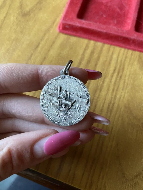 BELLE MÉDAILLE DU Pape Léon XIII ( en cuivre ) - Rome vers 1880 EUR 4