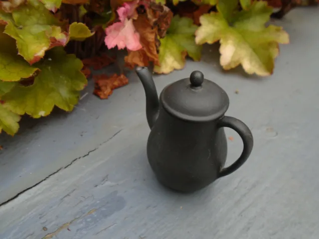 Very small Wedgwood Yixing coffee / tea pot antique in nice condition 2